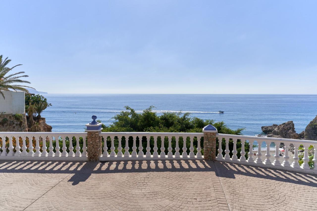 Carabeo 23- Acceso A La Playa Apartment Nerja Exterior photo